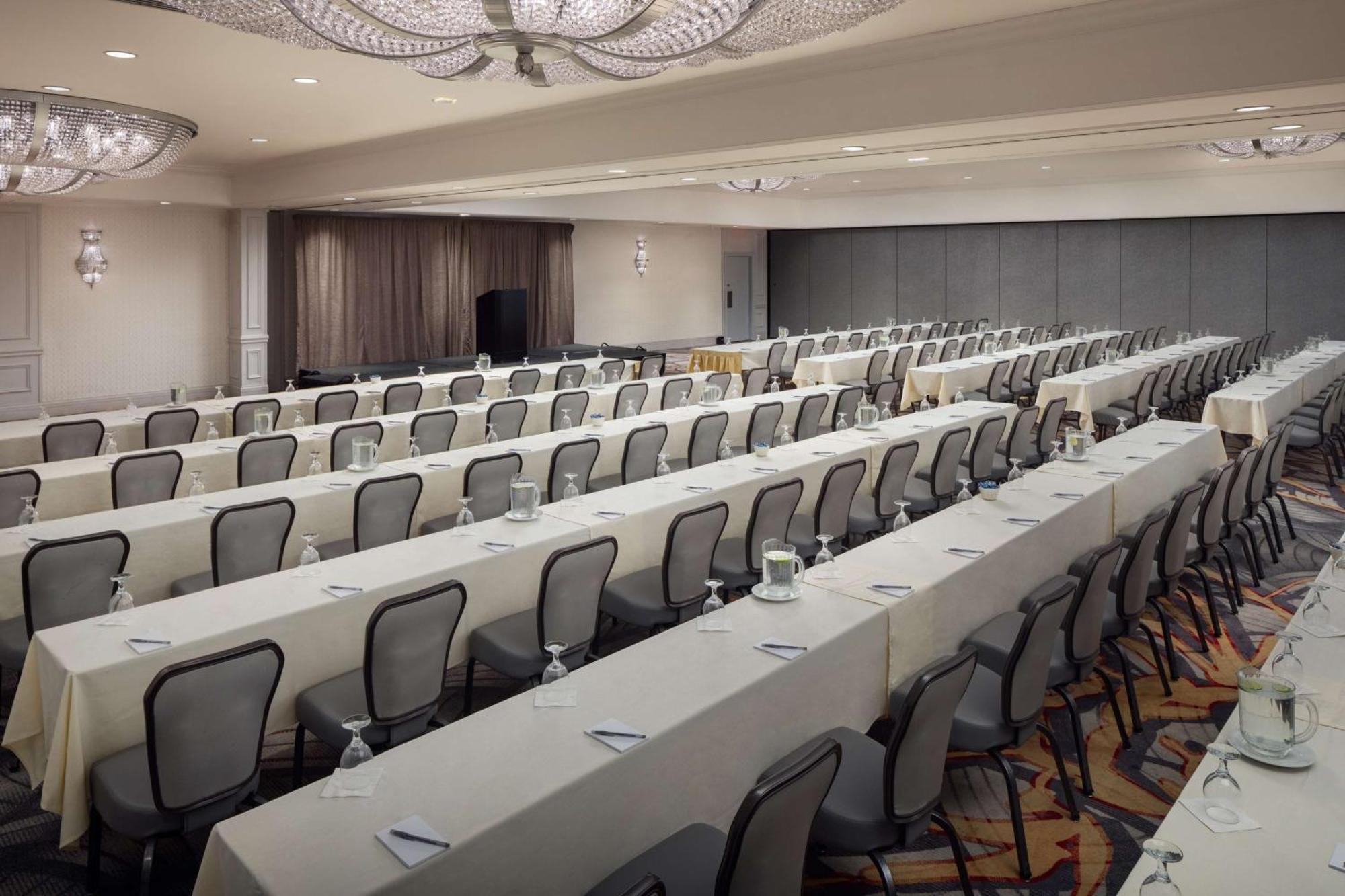 Hilton Chicago/Northbrook Otel Dış mekan fotoğraf