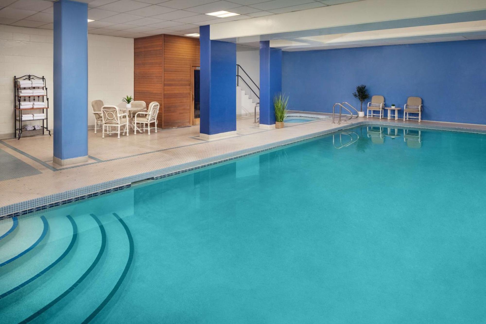 Hilton Chicago/Northbrook Otel Dış mekan fotoğraf
